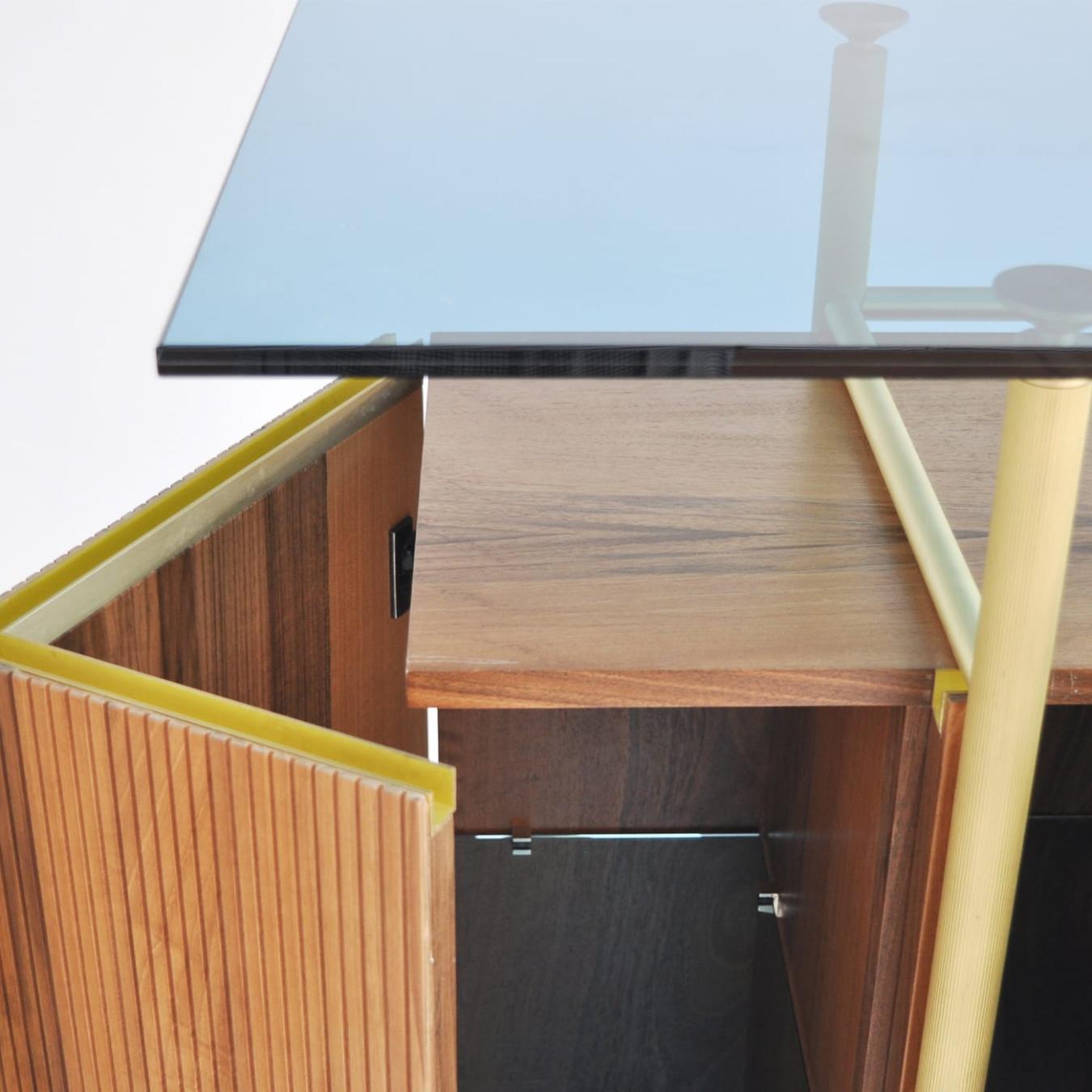 Armário madeira minimalista