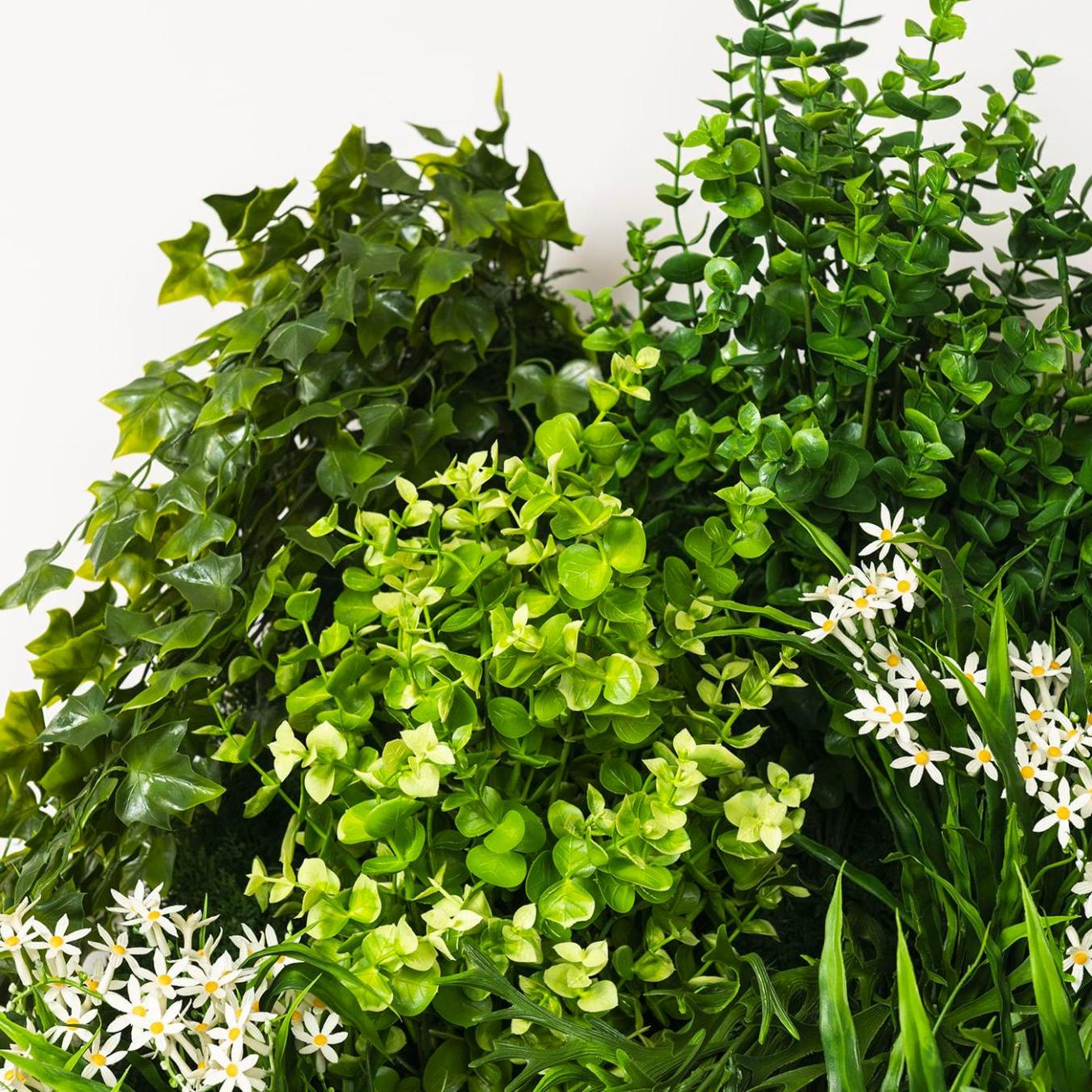 Composição de Parede em Vegetação Exterior Meleda