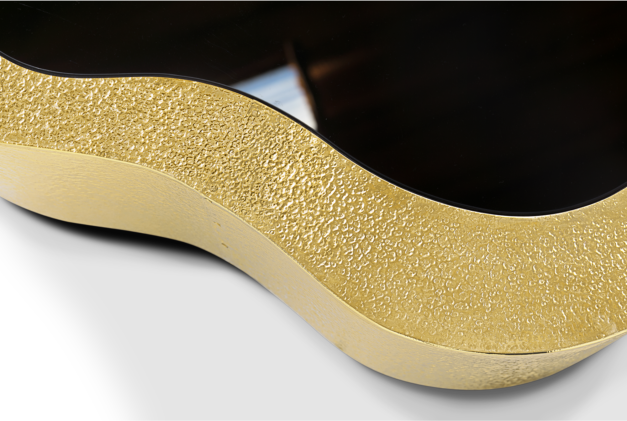 Conjunto de Mesas de Centro Crest Latão Martelado