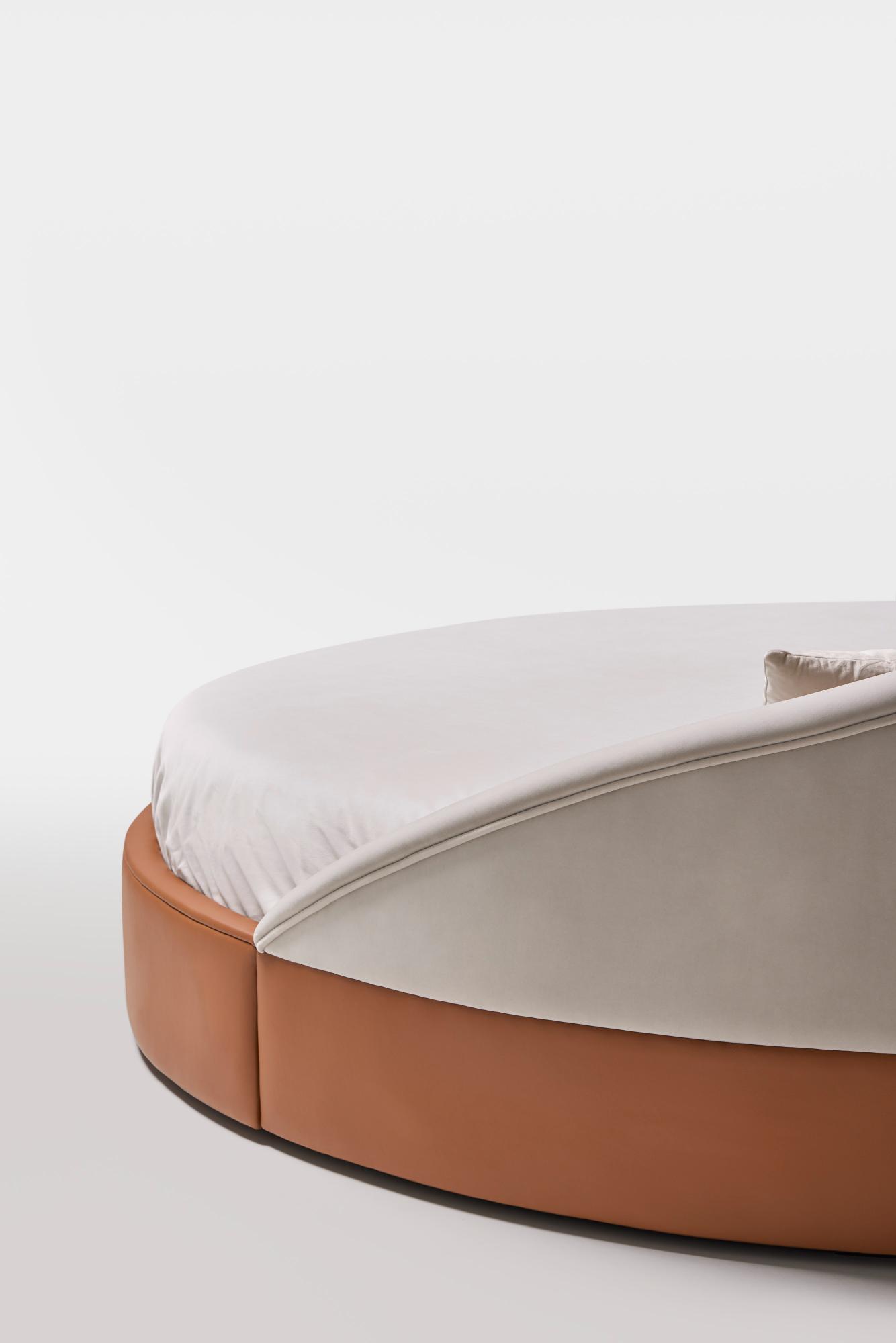 Cama Redonda em Pele Arco