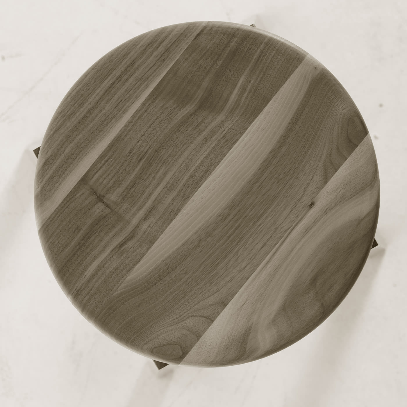 Banquinho alto cinzento Invito