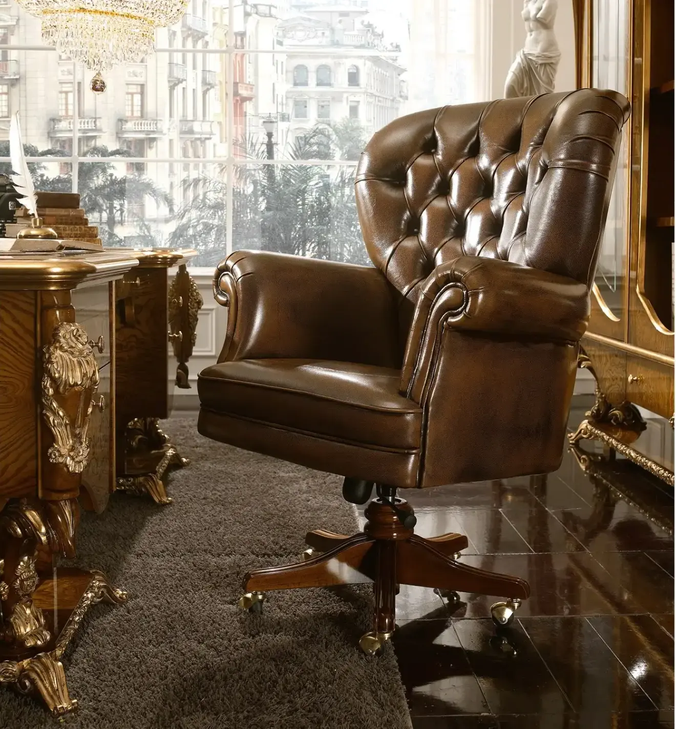 Poltrona em Pele Dolcevita com Base Giratória 5 Raios