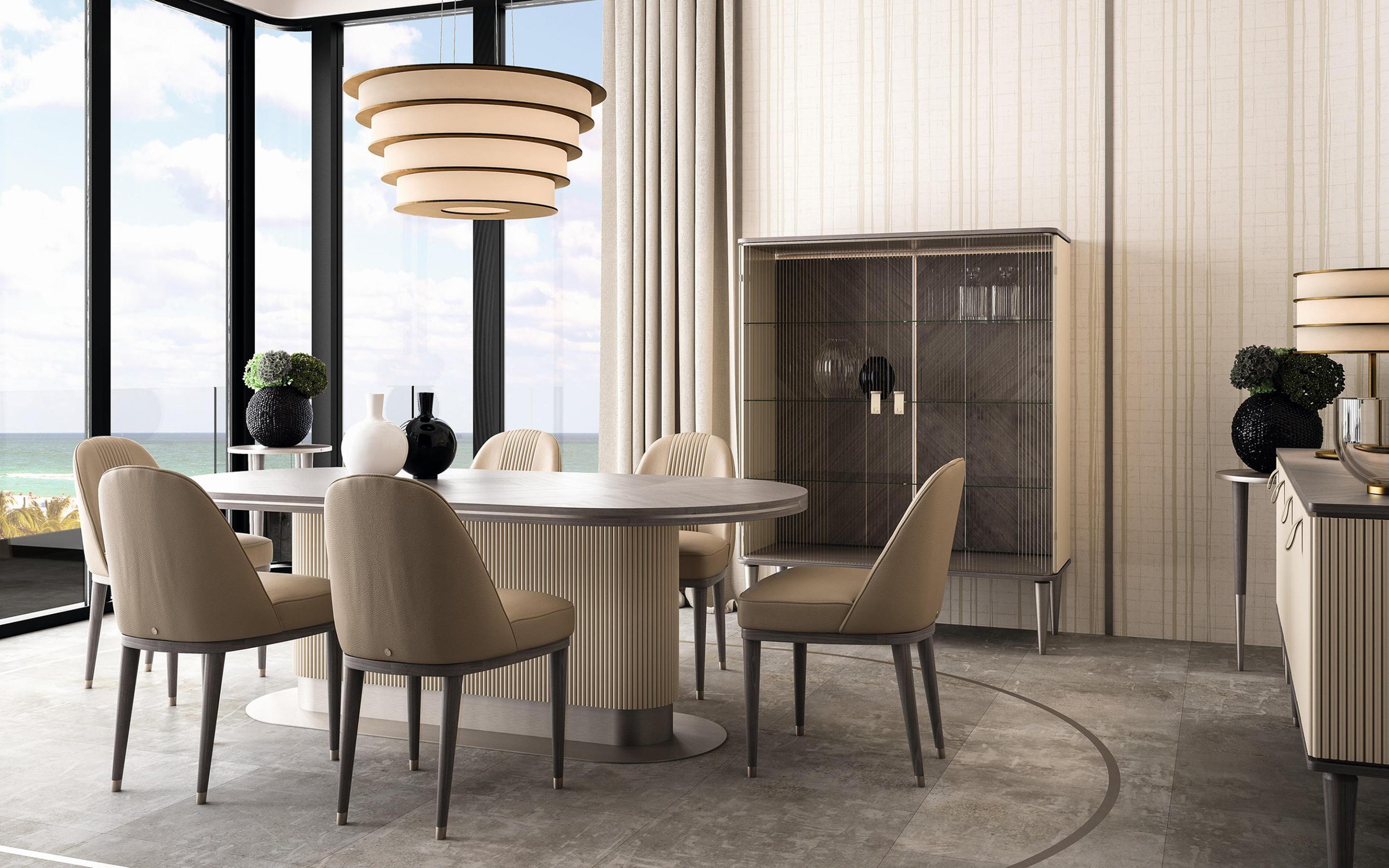 Mesa Oval Royal Cocoon | Tampo: De madeira | Dimensões: L 250 cm