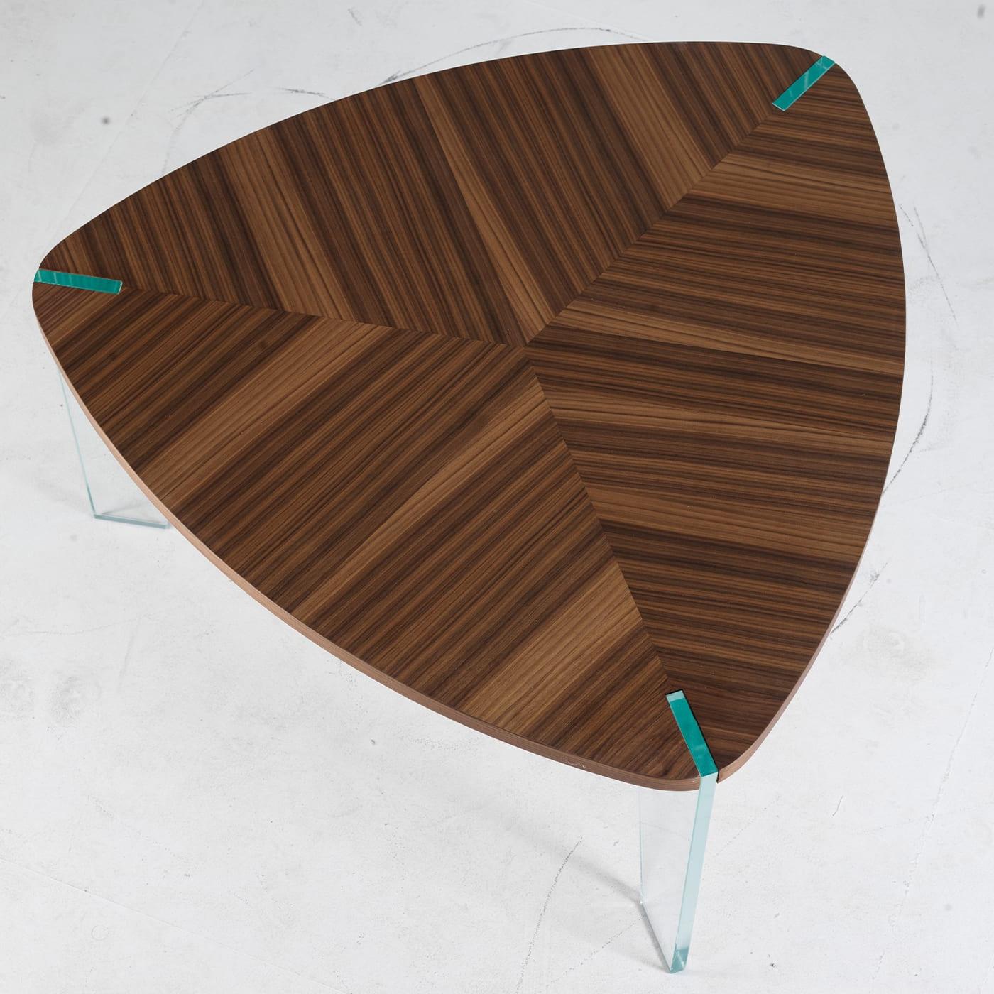 Mesa de Centro Castanha Sospeso | Dimensões: Ø 60 cm