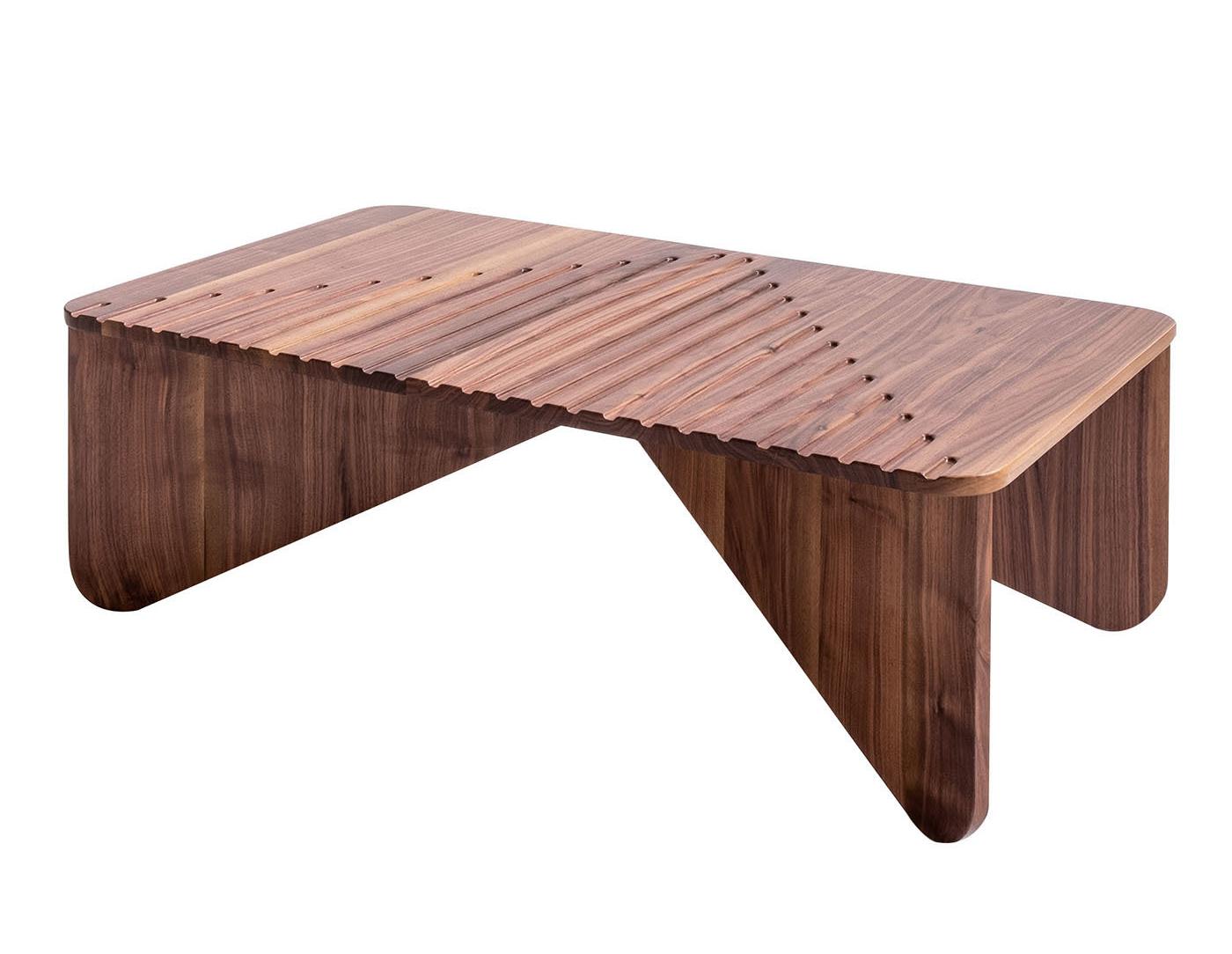 Mesa Baixa Grande em Madeira