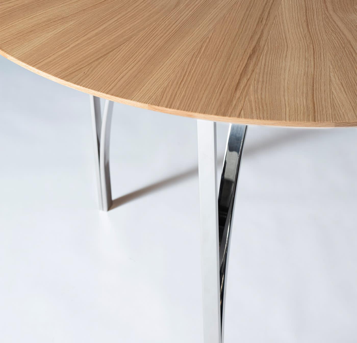 Mesa de Jantar Redonda em Carvalho