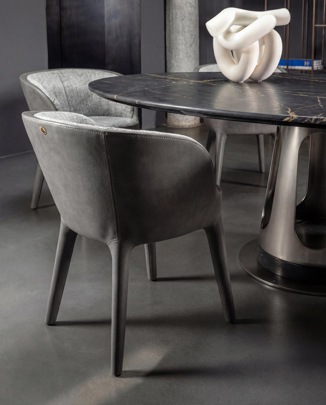 Mesa de Jantar Aura com Tampo em Mármore