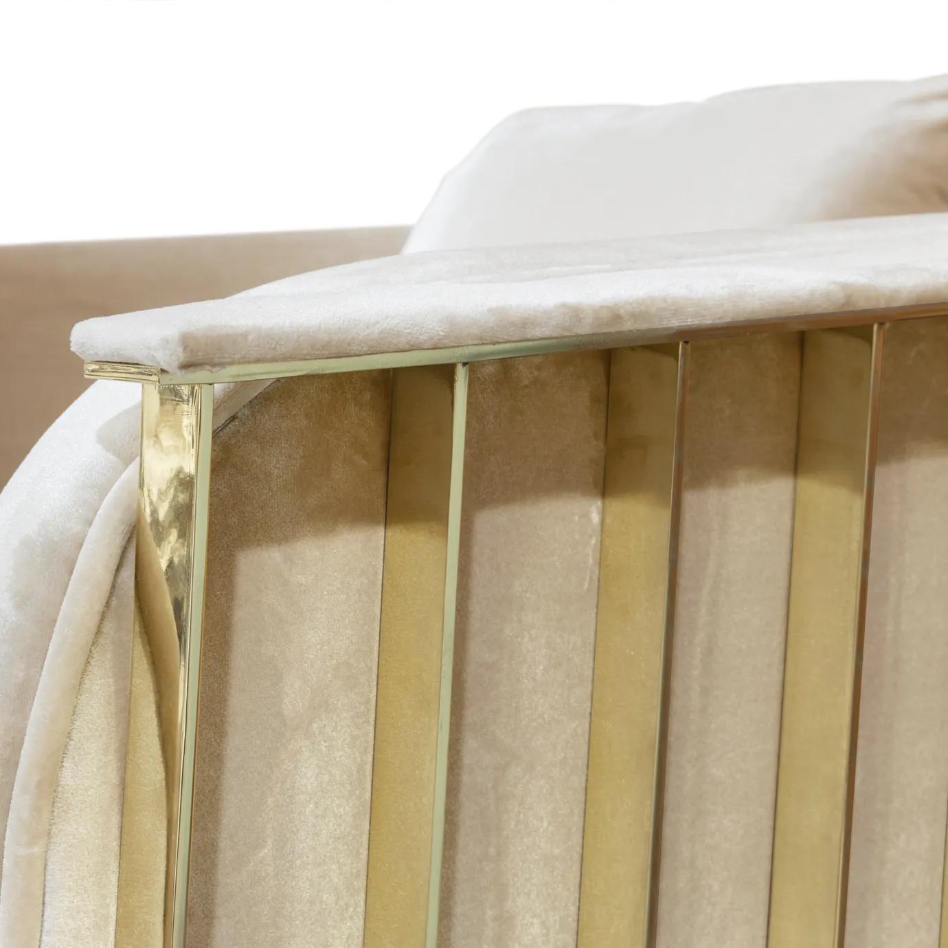 Poltrona Solene Latão Polido