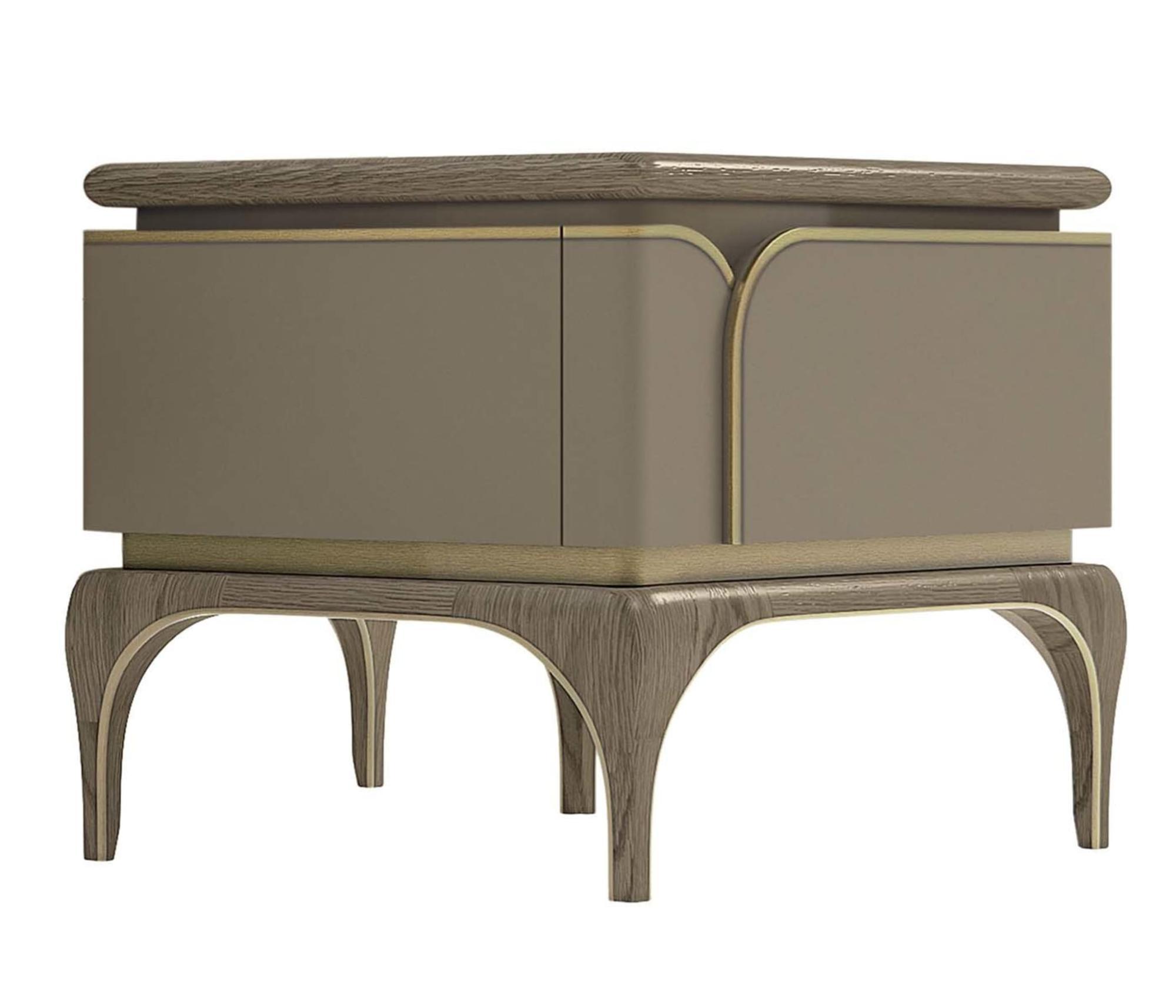 Mesa de Cabeceira Italiana Artesanal