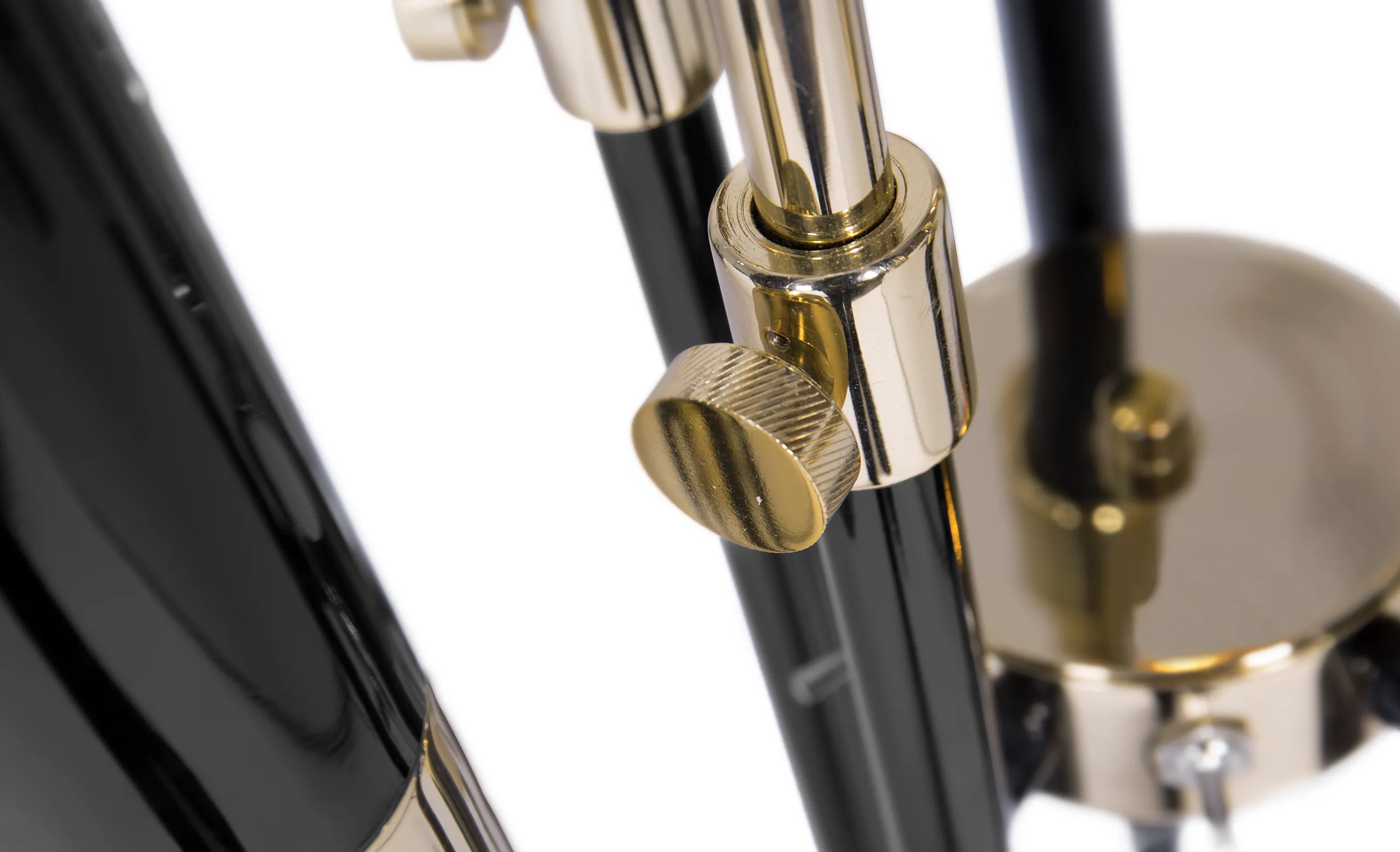 Candeeiro de pé modernista