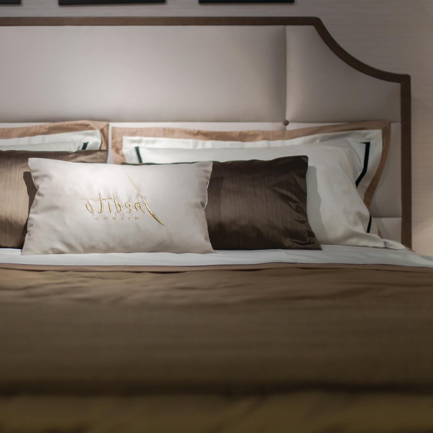 Cama Contemporânea Artesanal Tiffany