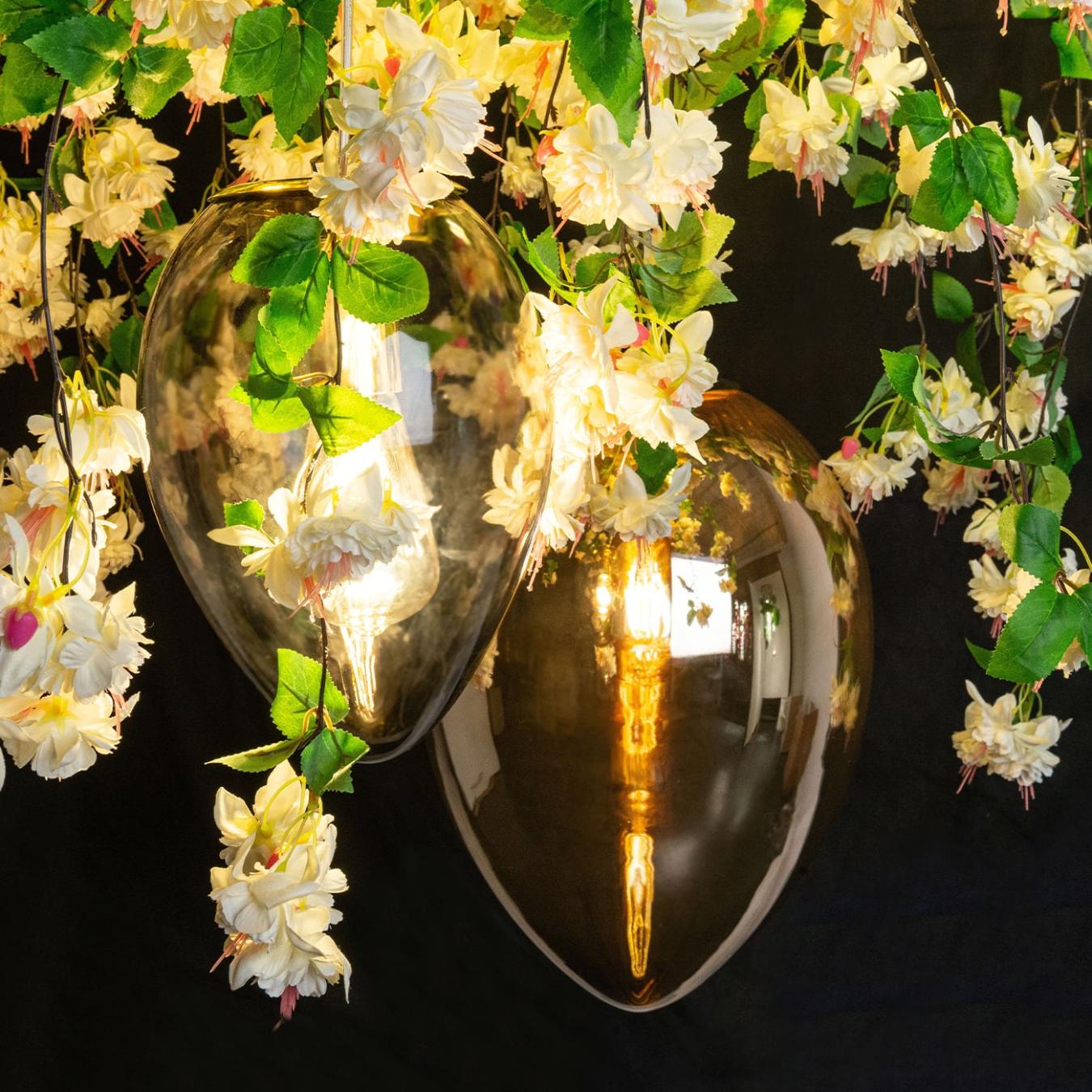 Lustre Crystal Egg Cascade