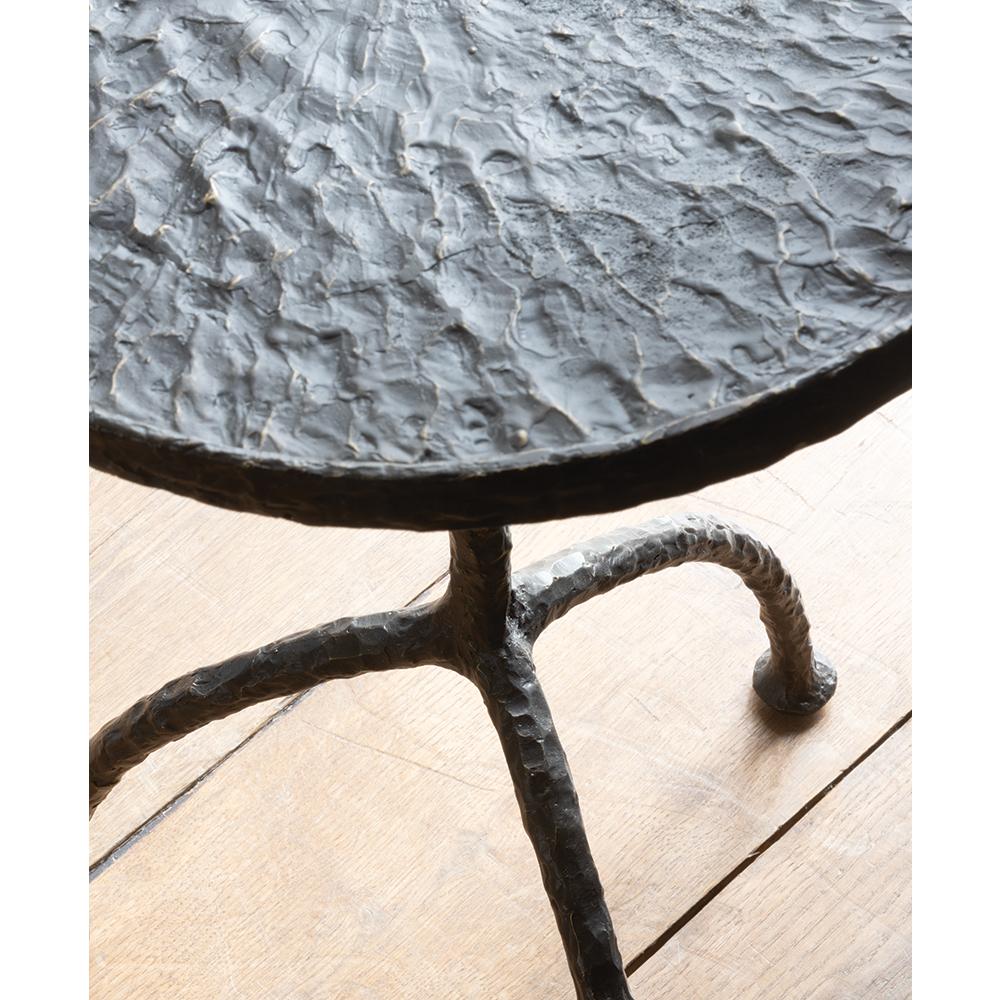 Mesa de Cocktail Kora com Acabamento Bronzeado