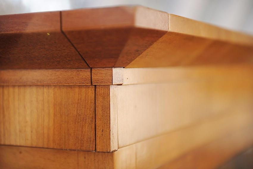 Estante Biedermeier