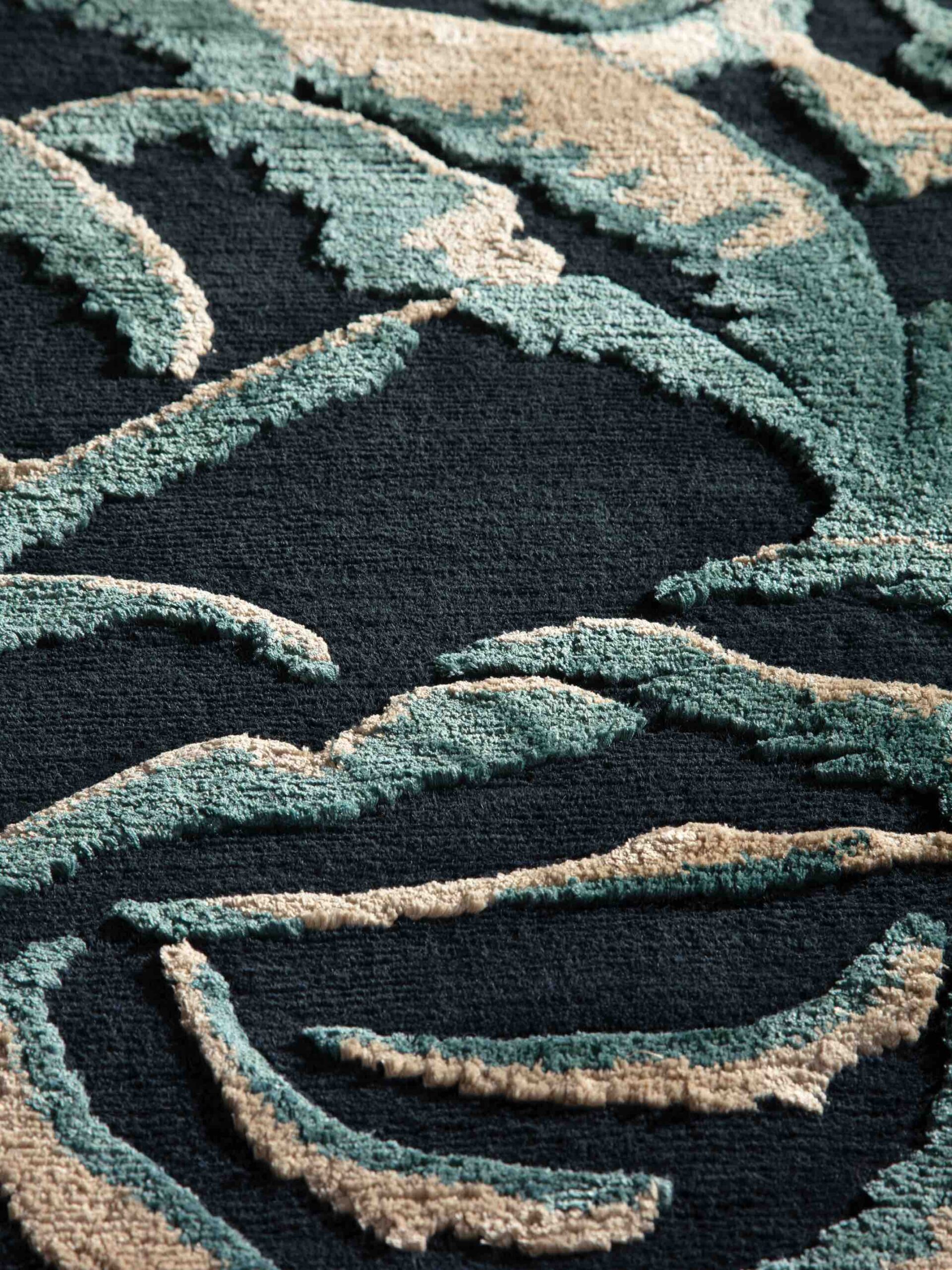 Tapete Dark Flower Designer