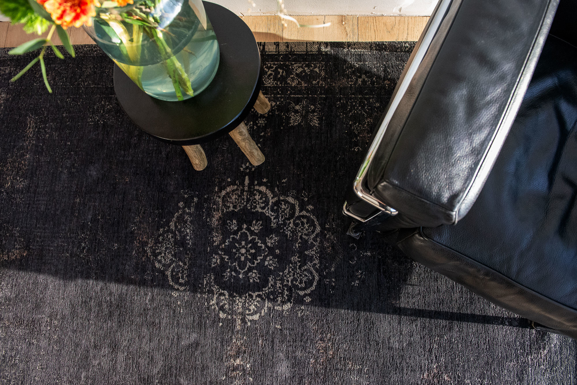 Tapete Vintage Style Mineral Preto 8263 | Tamanho: 200 × 280 cm