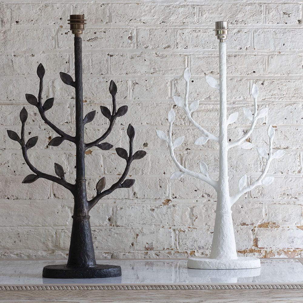 Candeeiro de Mesa Millana com Acabamento Bronze Antigo