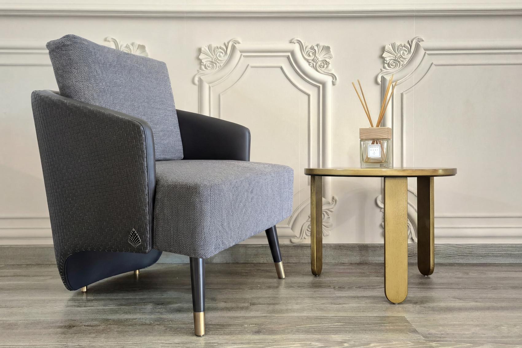 Cadeira Estofada Cinzenta Brigitte