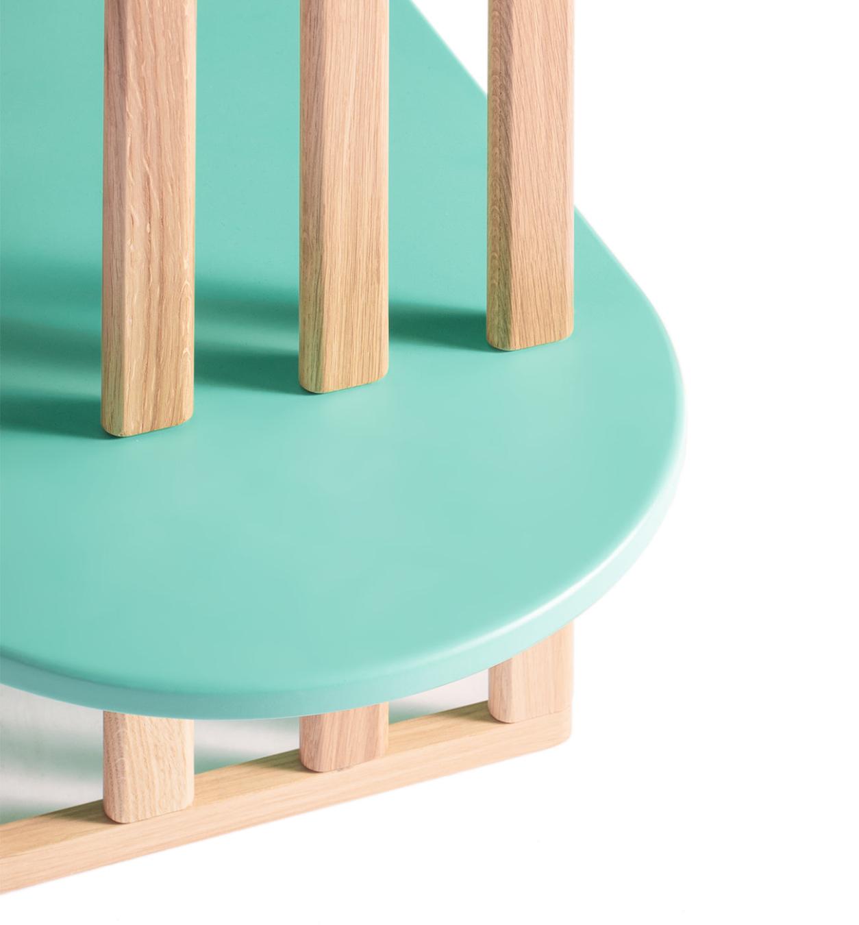 Estante Verde de Quatro Níveis