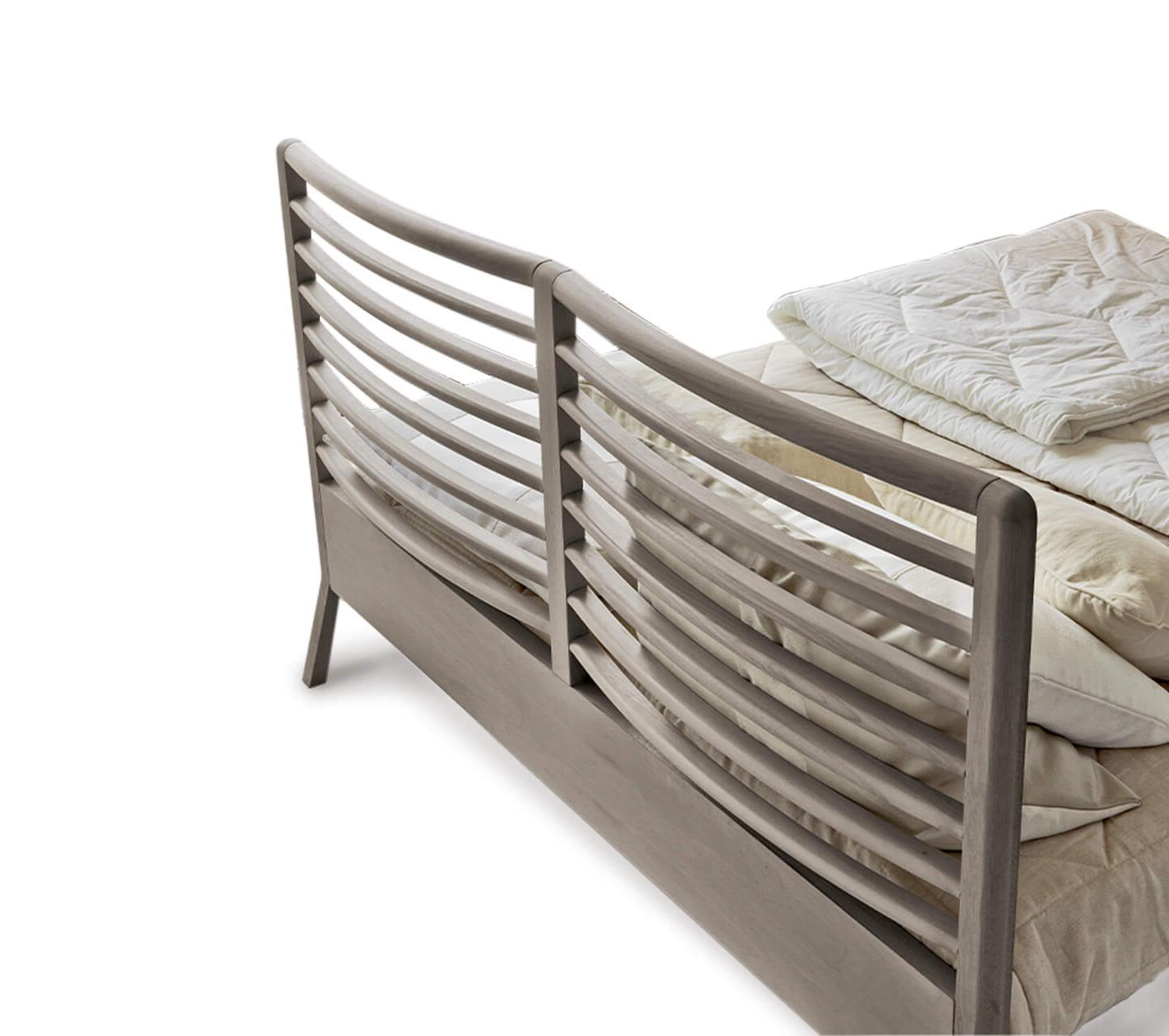 Cama Italiana Essentia | Acabamento: Grey solid walnut