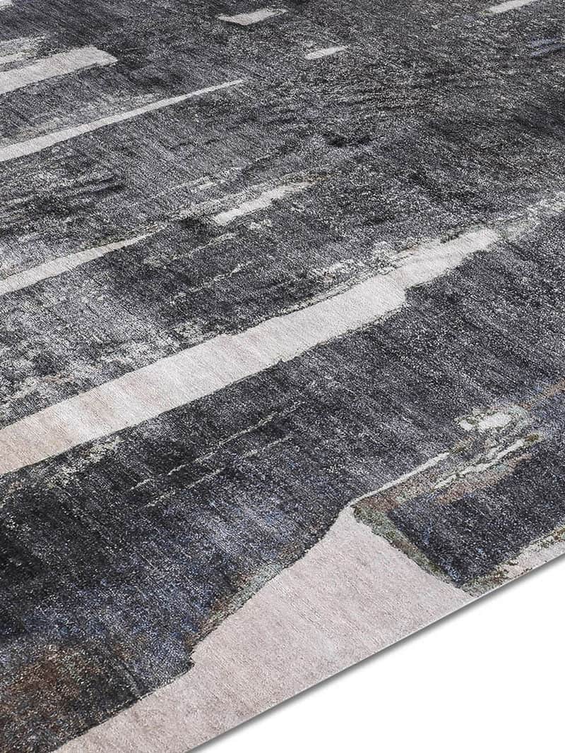 Tapete Preto em Bege Tecido à Mão