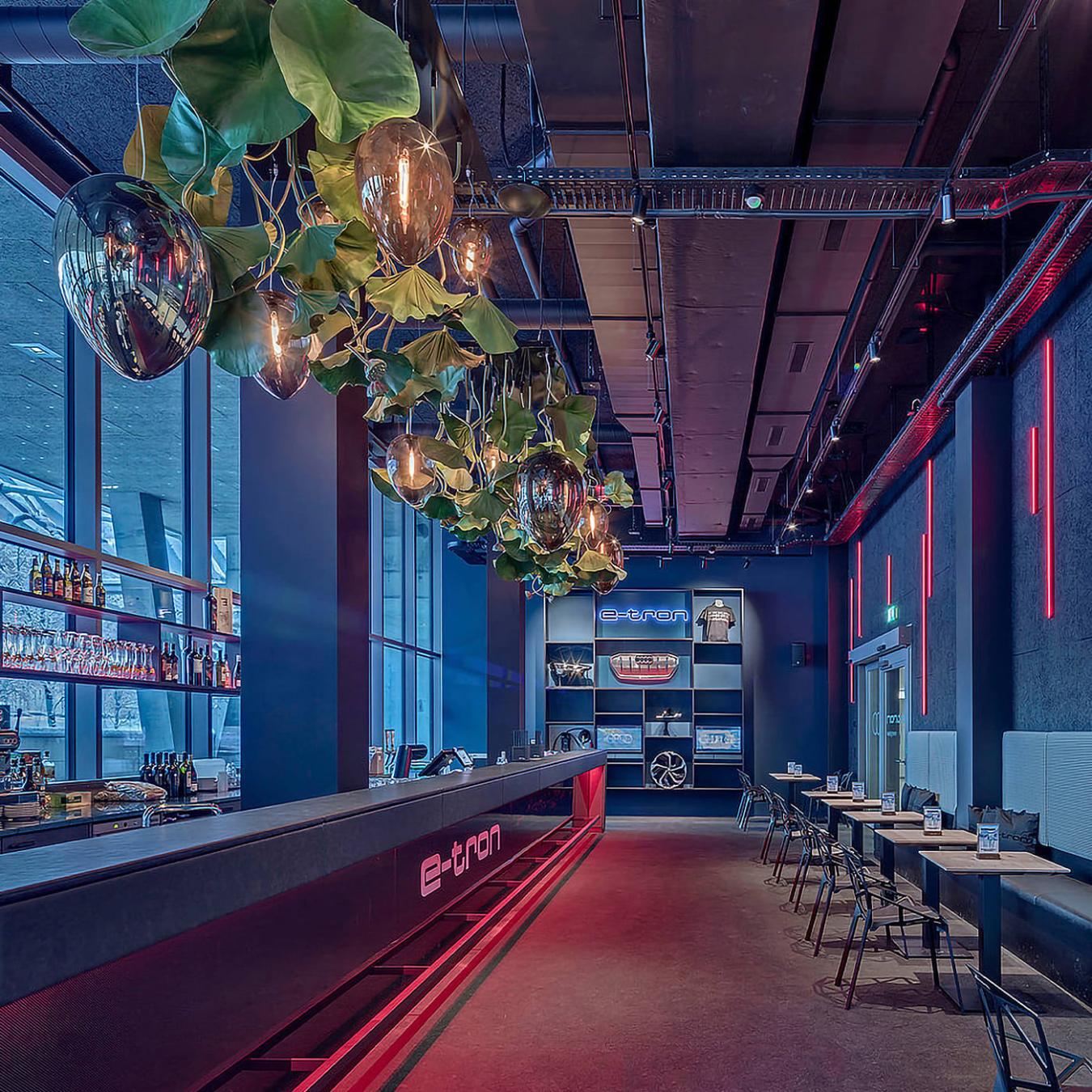 Lustre Lotus Crystal