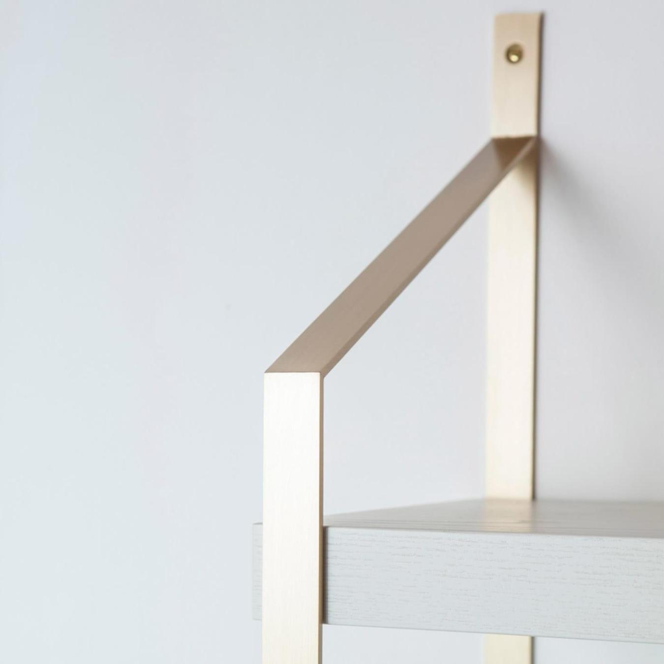 Estante em Madeira com Níveis