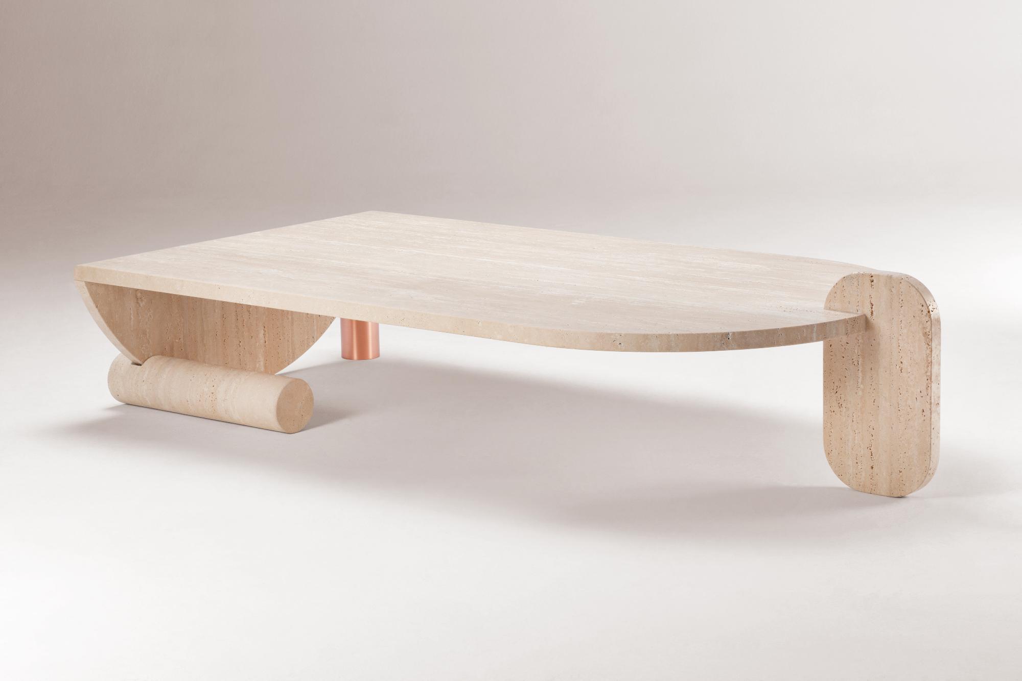 Mesa de Centro em Travertino Playing Games