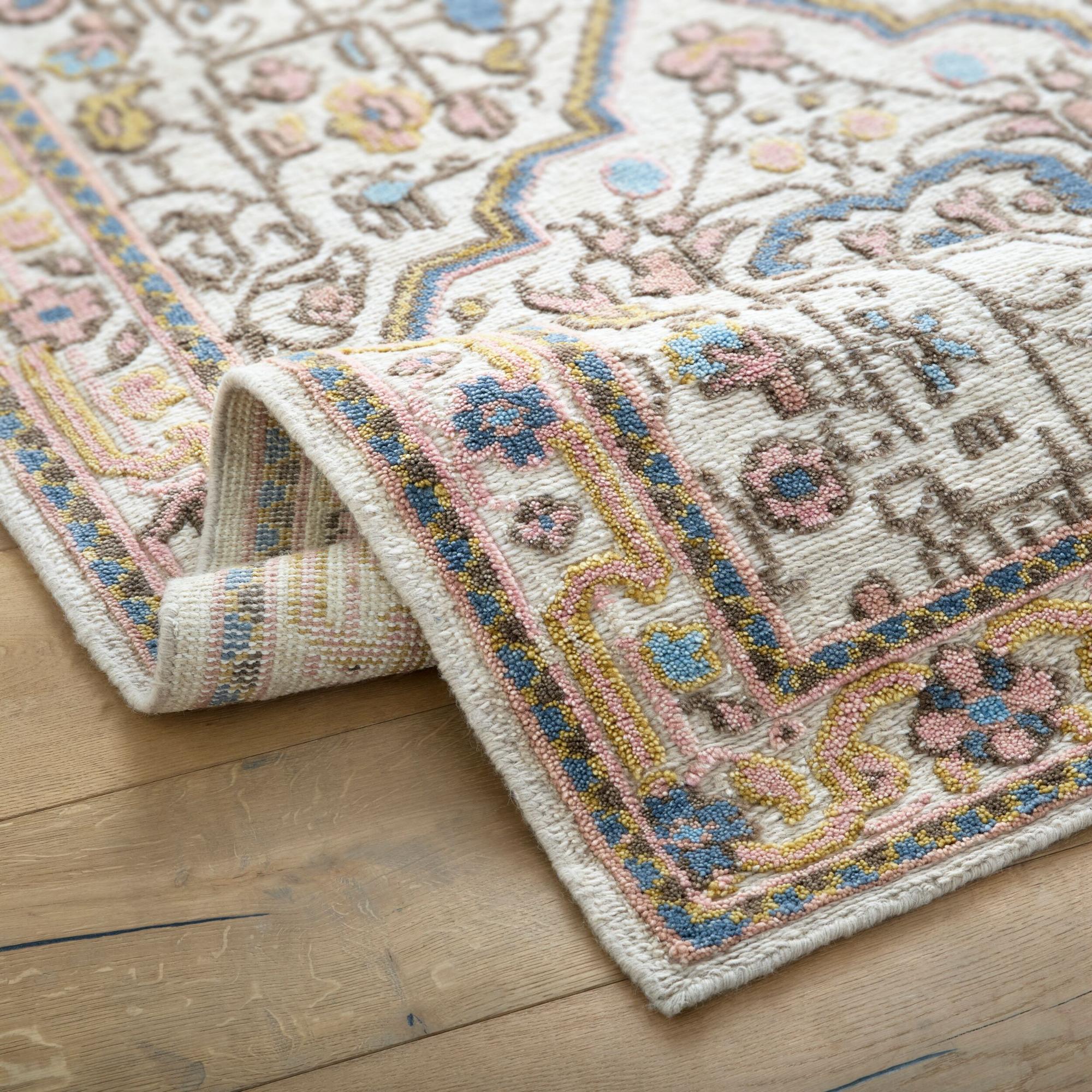 Tapete Medalhão Floral Marfim