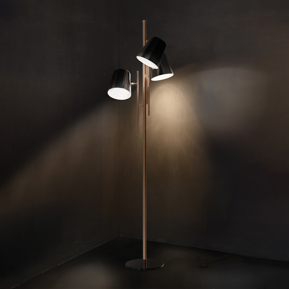 Candeeiro de pé Cole