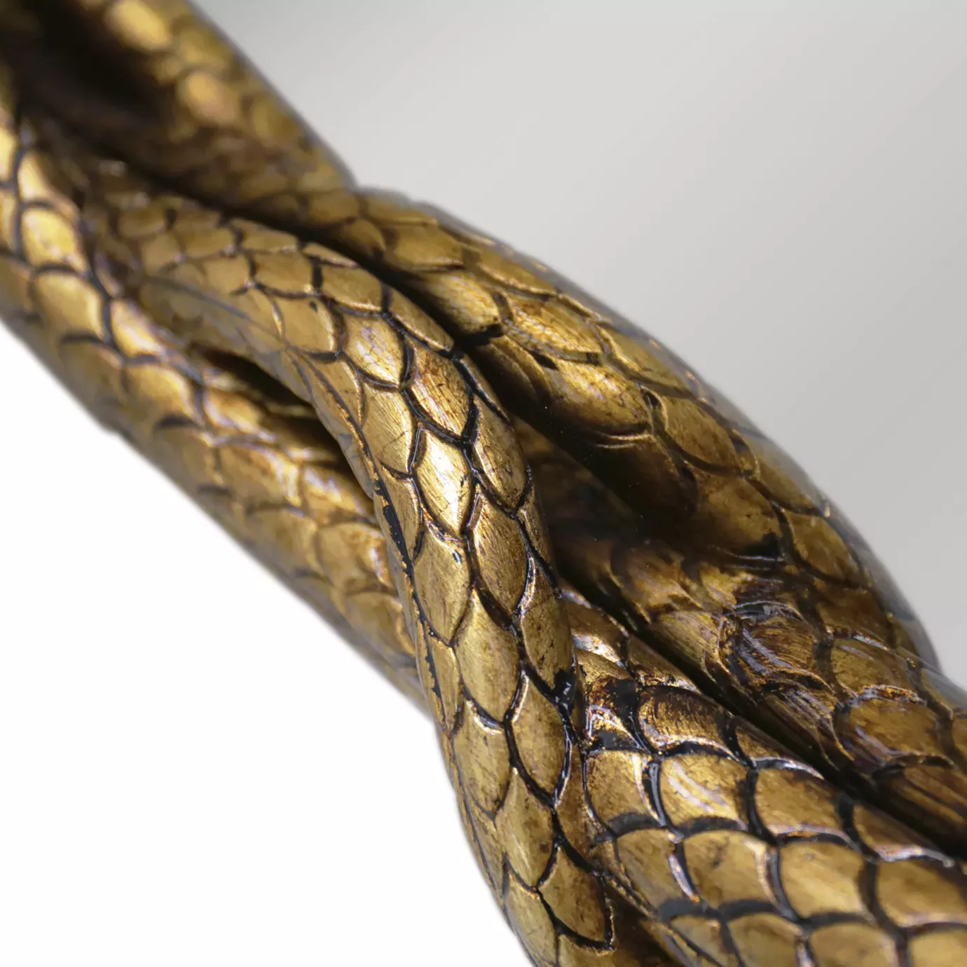 Espelho serpentino formato maçã