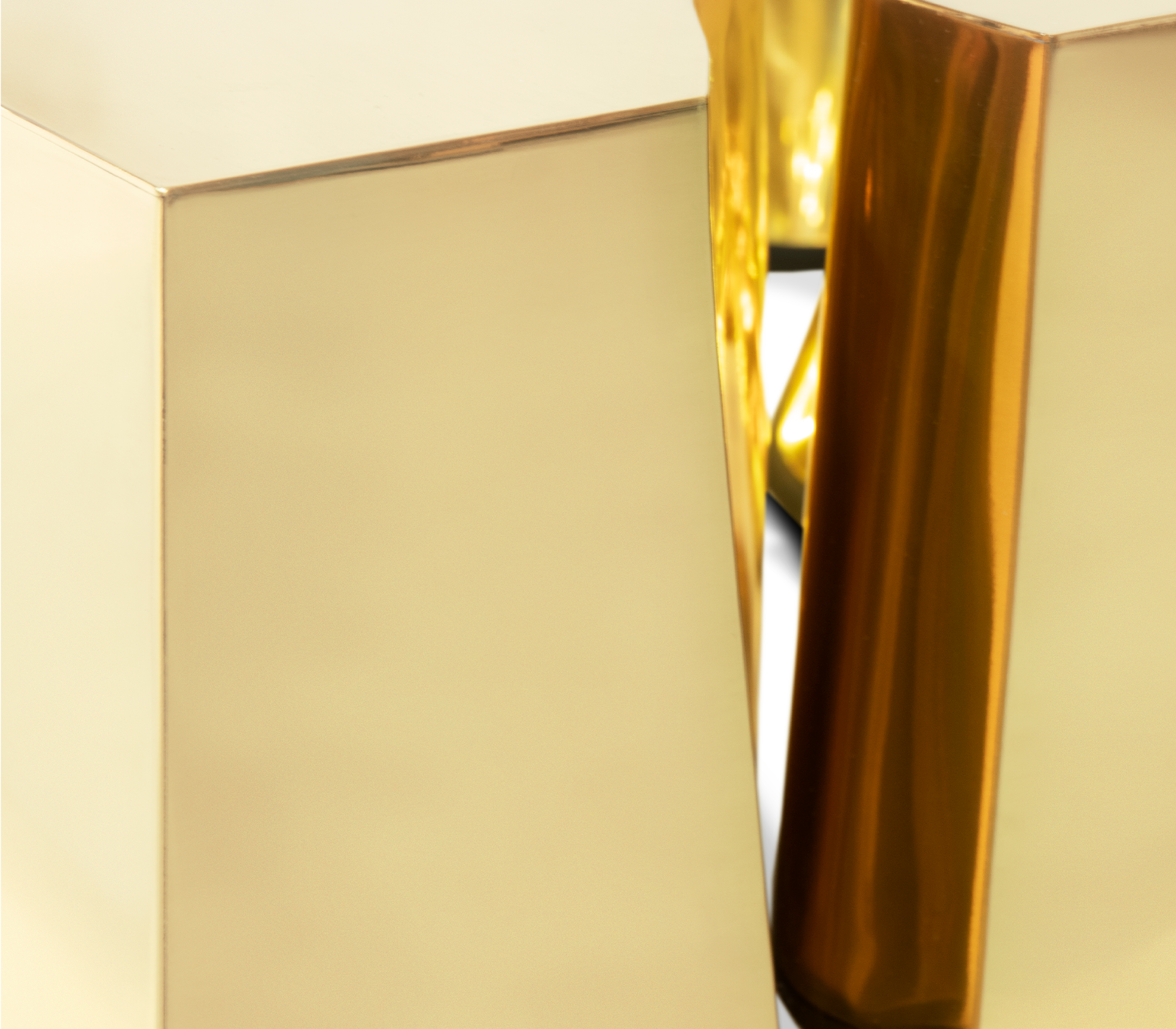 Mesa de Centro Fissure Folha Dourada