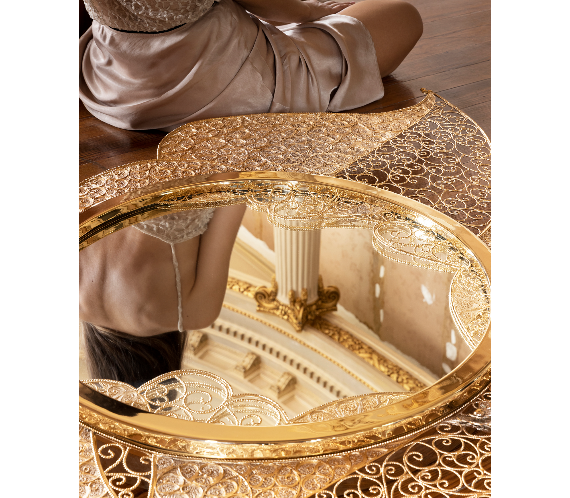 Espelho filigrana ornamentado