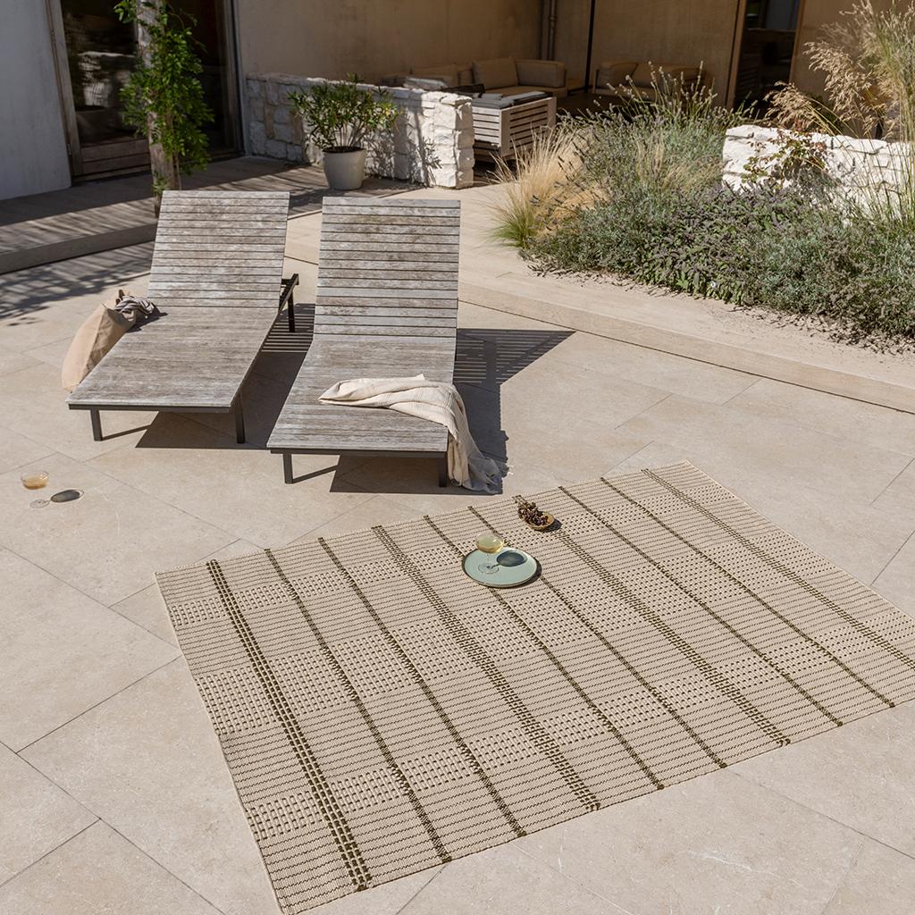Tapete Exterior Zona Olive Stitch | Tamanho: 140 × 200 cm