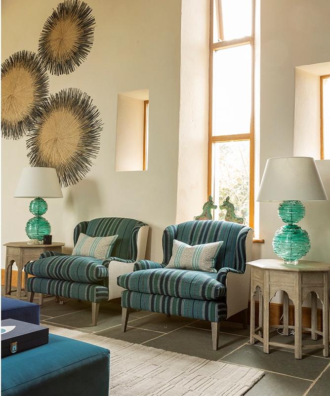 Mesa Lateral Tanjina Venetian White Oak