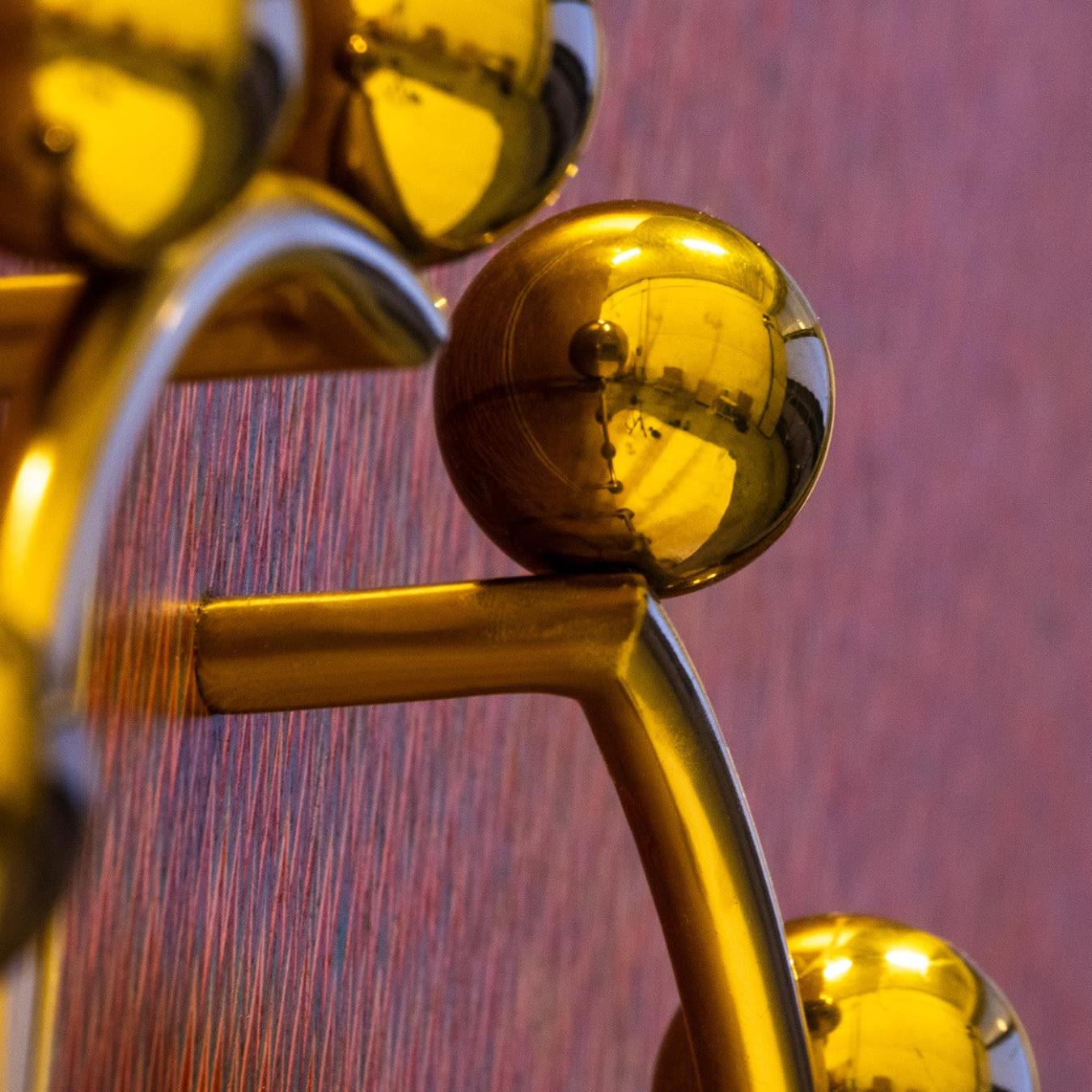 Armário madeira alto