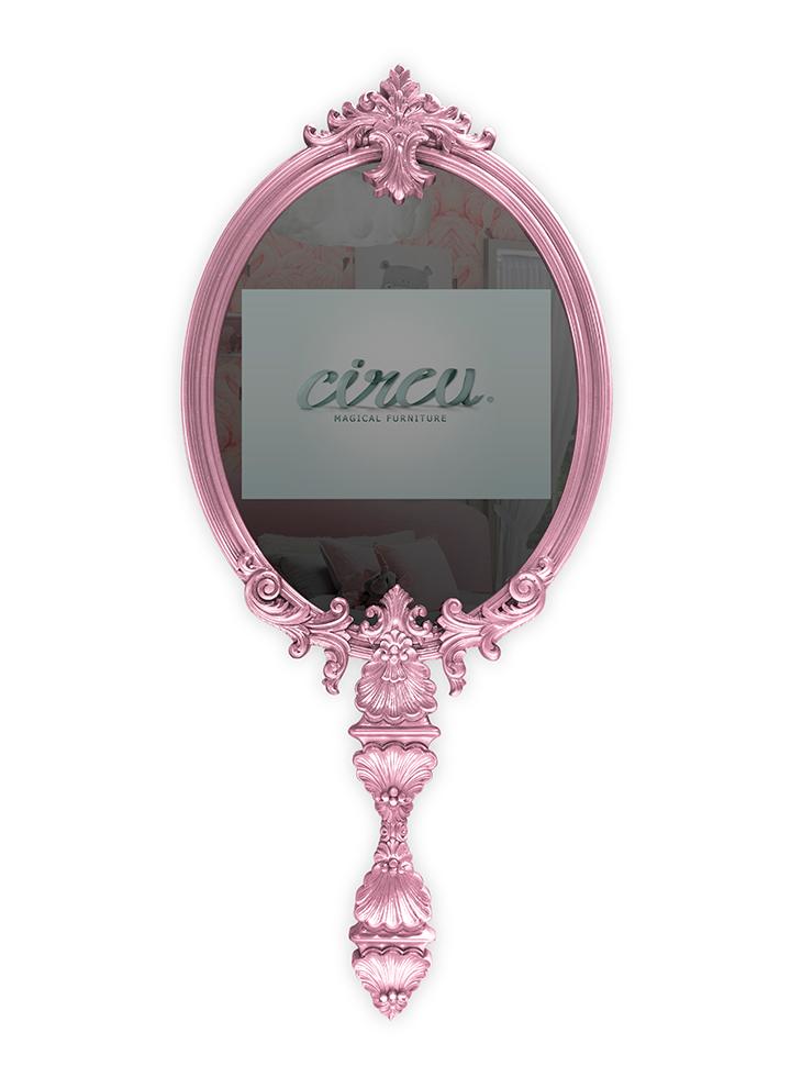 Reflexo encantado Enchanted com TV