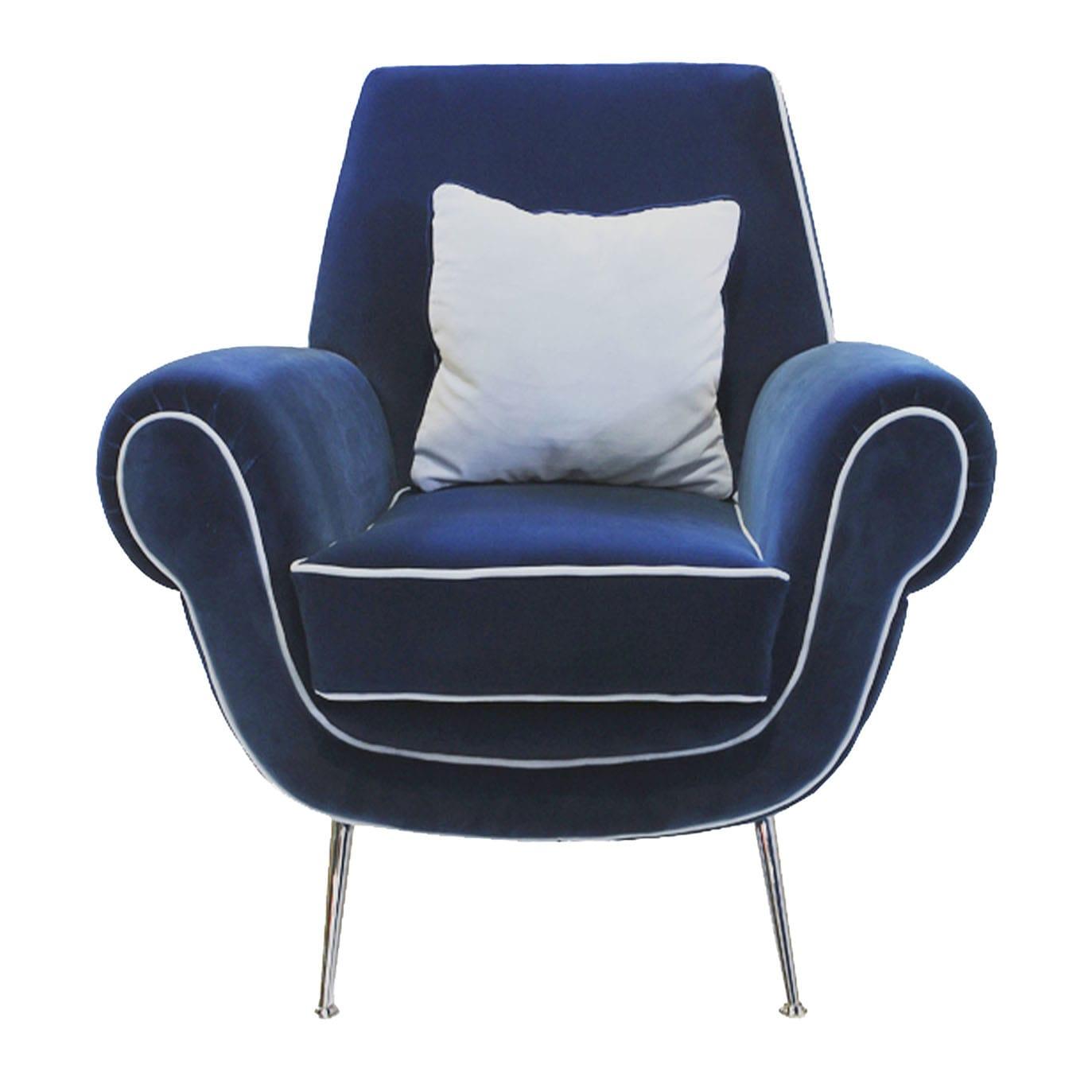 Poltrona em Veludo Azul Profundo com Base em Metal