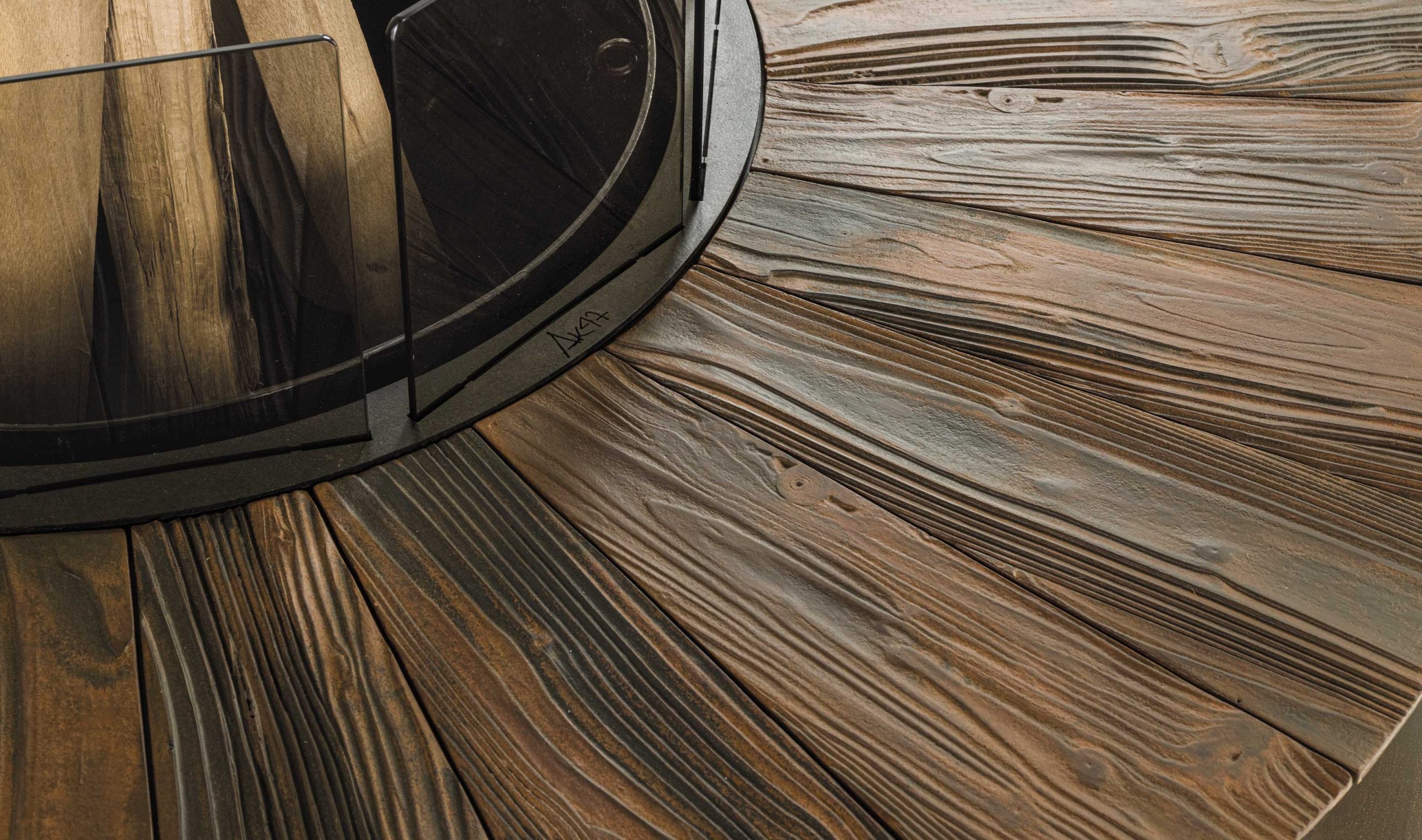 Lareira exterior textura Zero | Acabamento: Ferro corten | Dimensões: Ø 150 cm