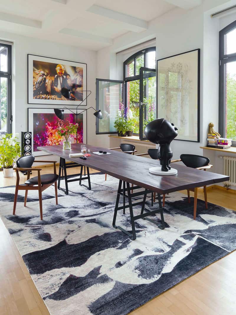 Tapete Preto e Branco Feito à Mão | Tamanho: 140 × 210 cm
