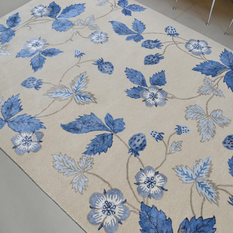 Tapete Wild Strawberry Creme | Tamanho: 200 × 280 cm