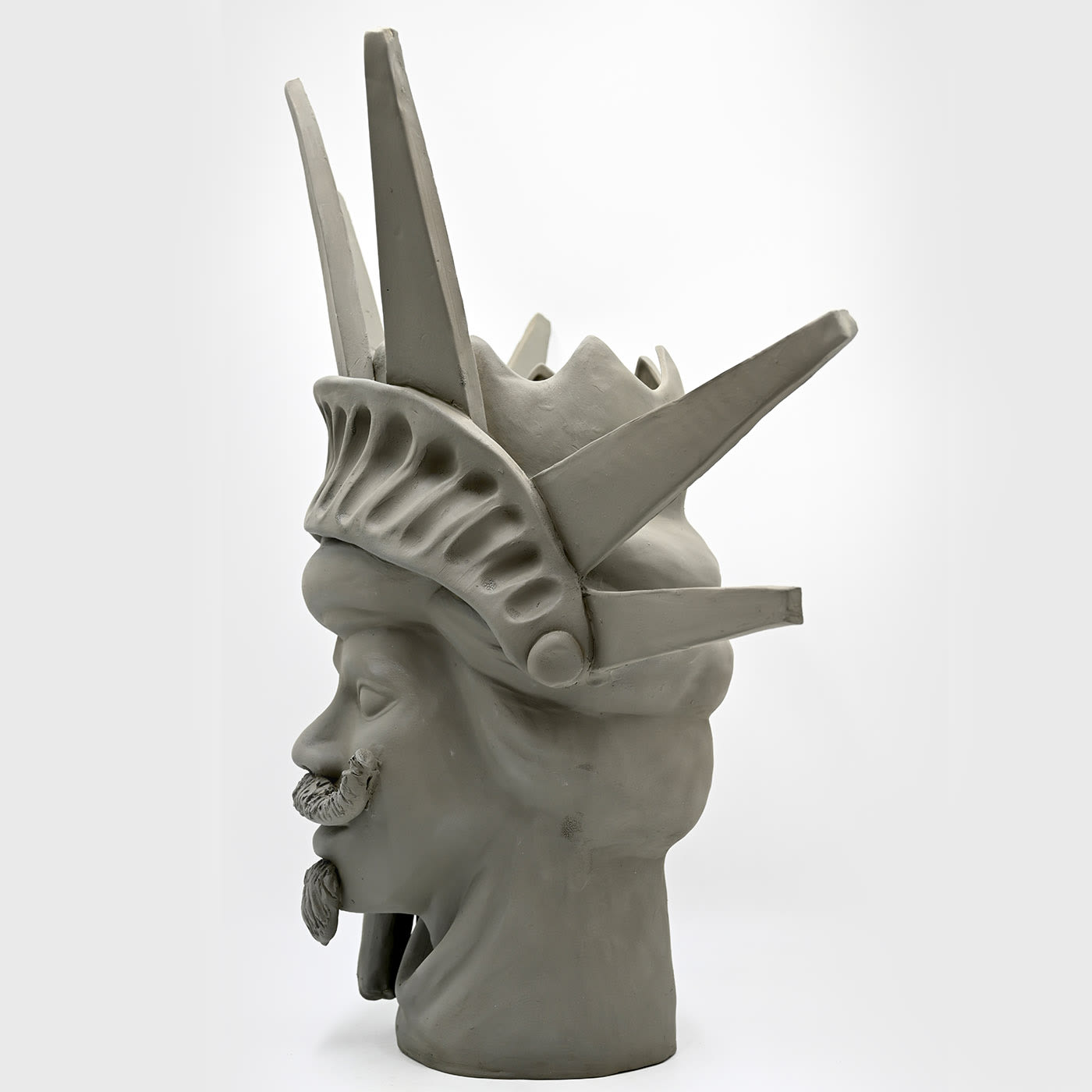 Escultura Free Woman