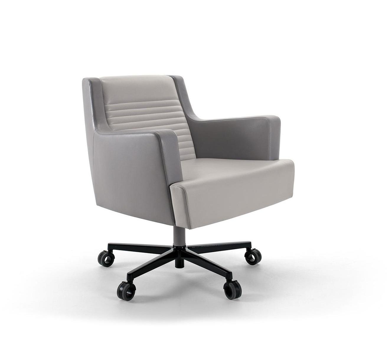 Cadeira de Escritório Executiva em Pele