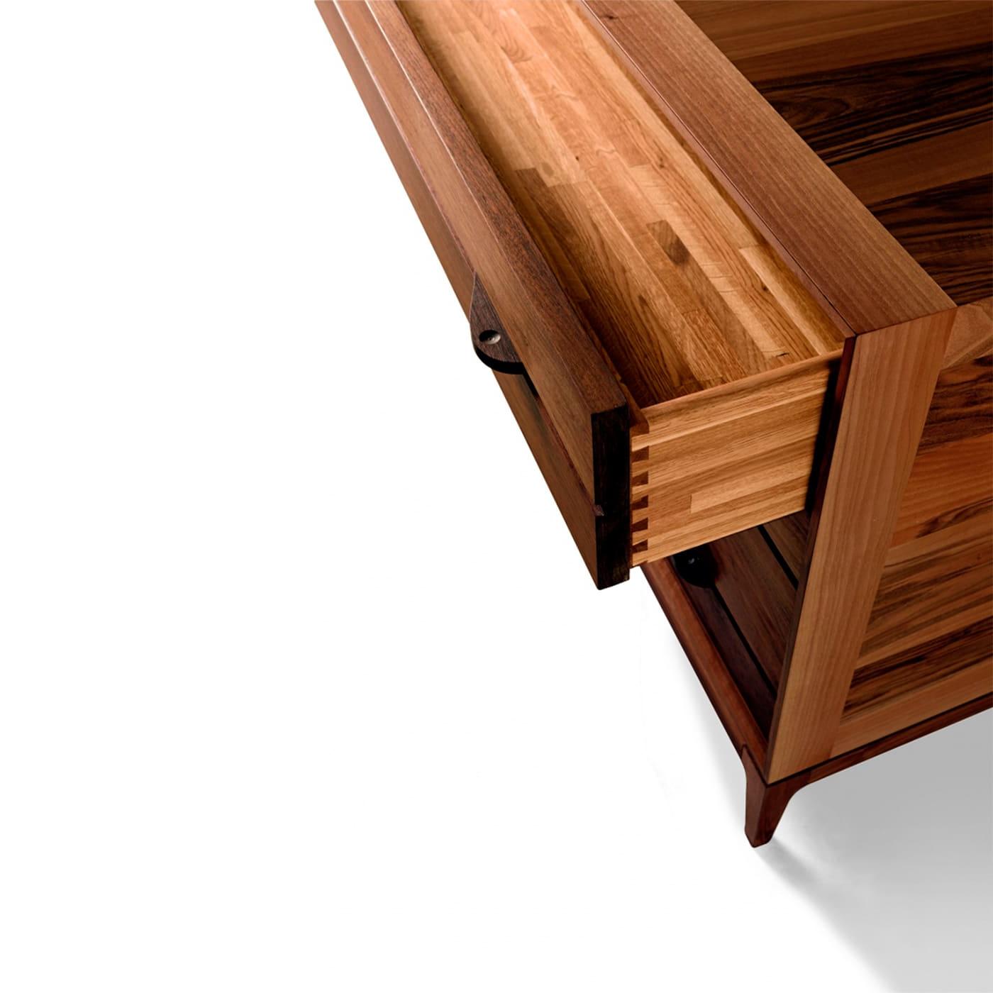 Cómoda Binario Castanha