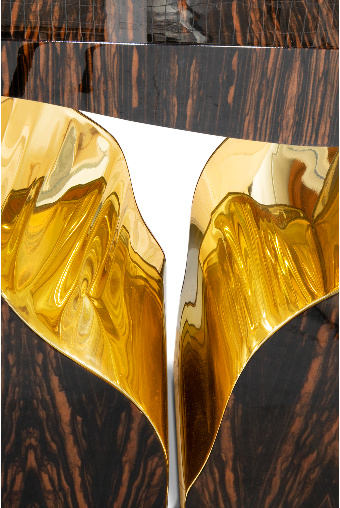 Consola Ébano Fissure