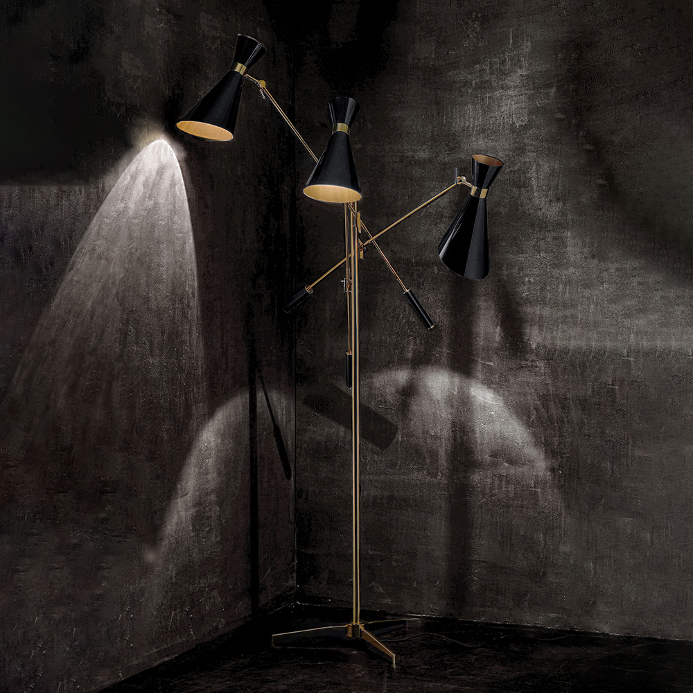 Candeeiro de pé explorador