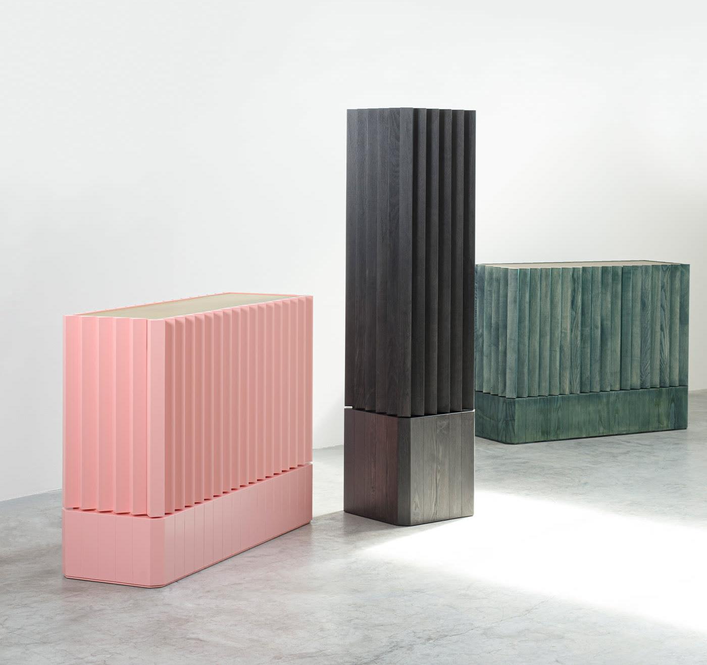 Aparador elegante rosa