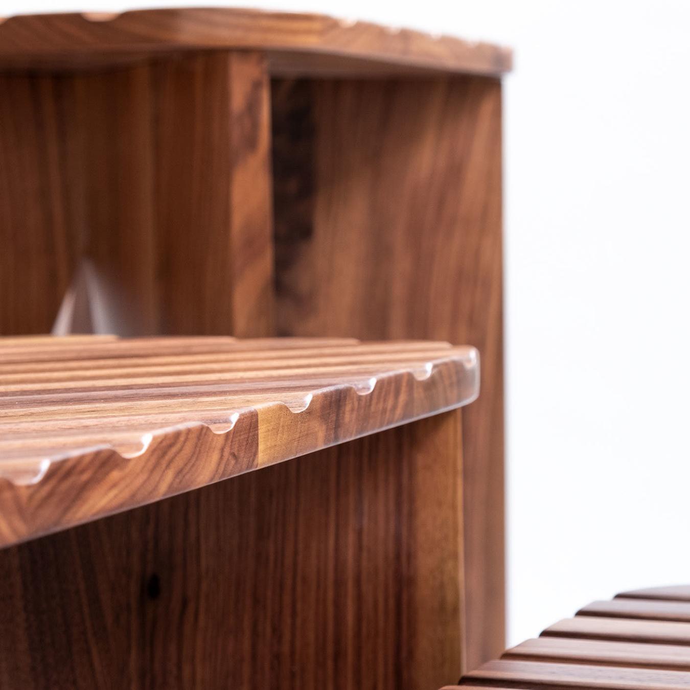 Mesa Baixa Pequena em Madeira