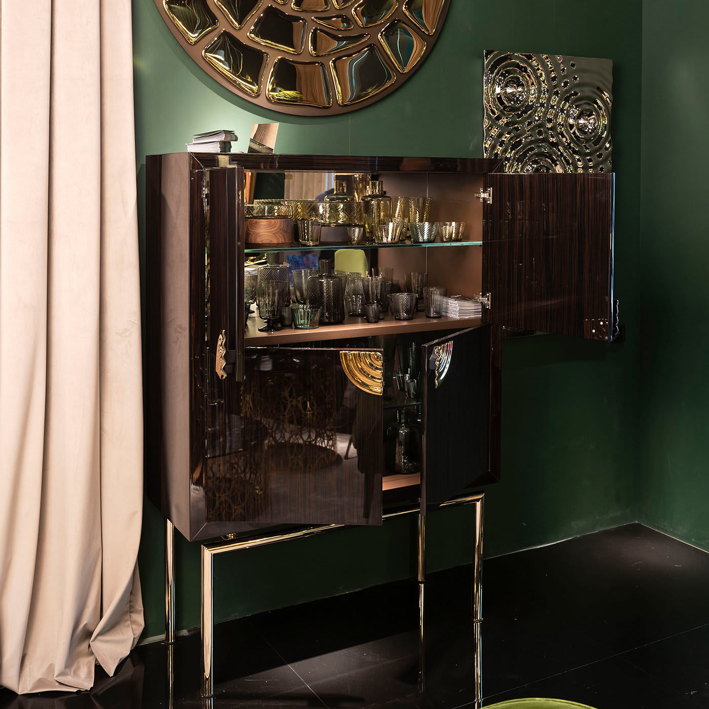 Armário Alto Secret