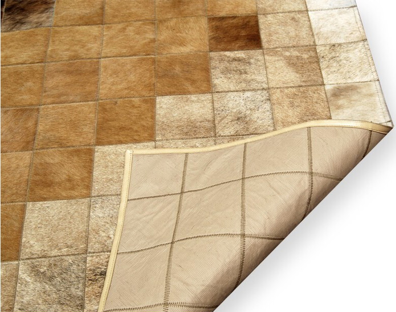 Tapete Pele de Vaca Astros | Tamanho: 120 × 180 cm